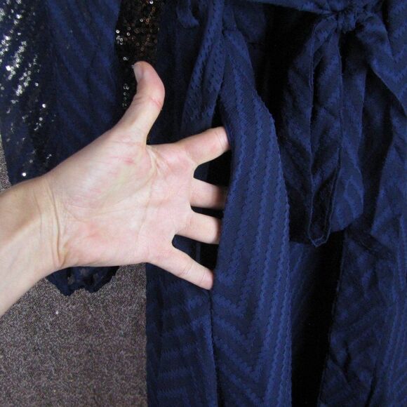 NWt BloomChic navy geometric belted dress 12/L - Picture 7 of 13